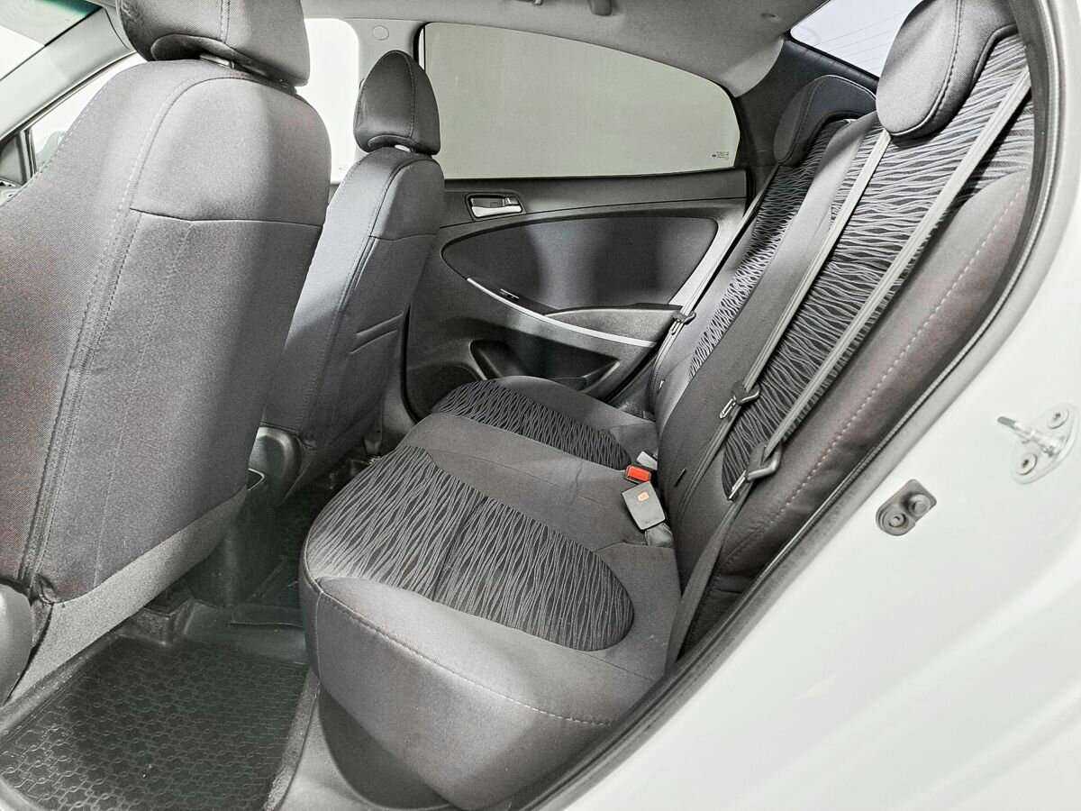 Купить Hyundai Solaris, 2016, 115 896 км, фото №8