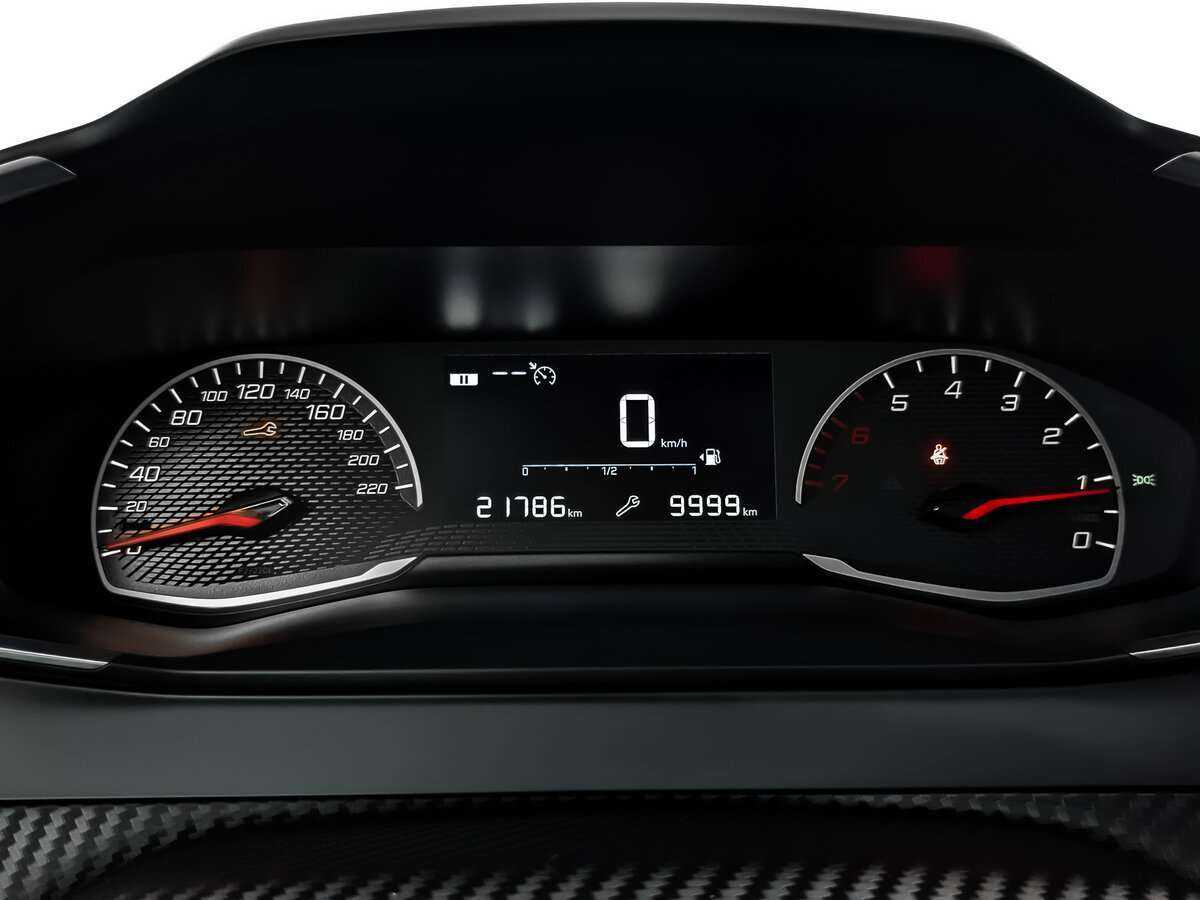 Купить Peugeot 2008, 2021, 21 780 км, фото №12
