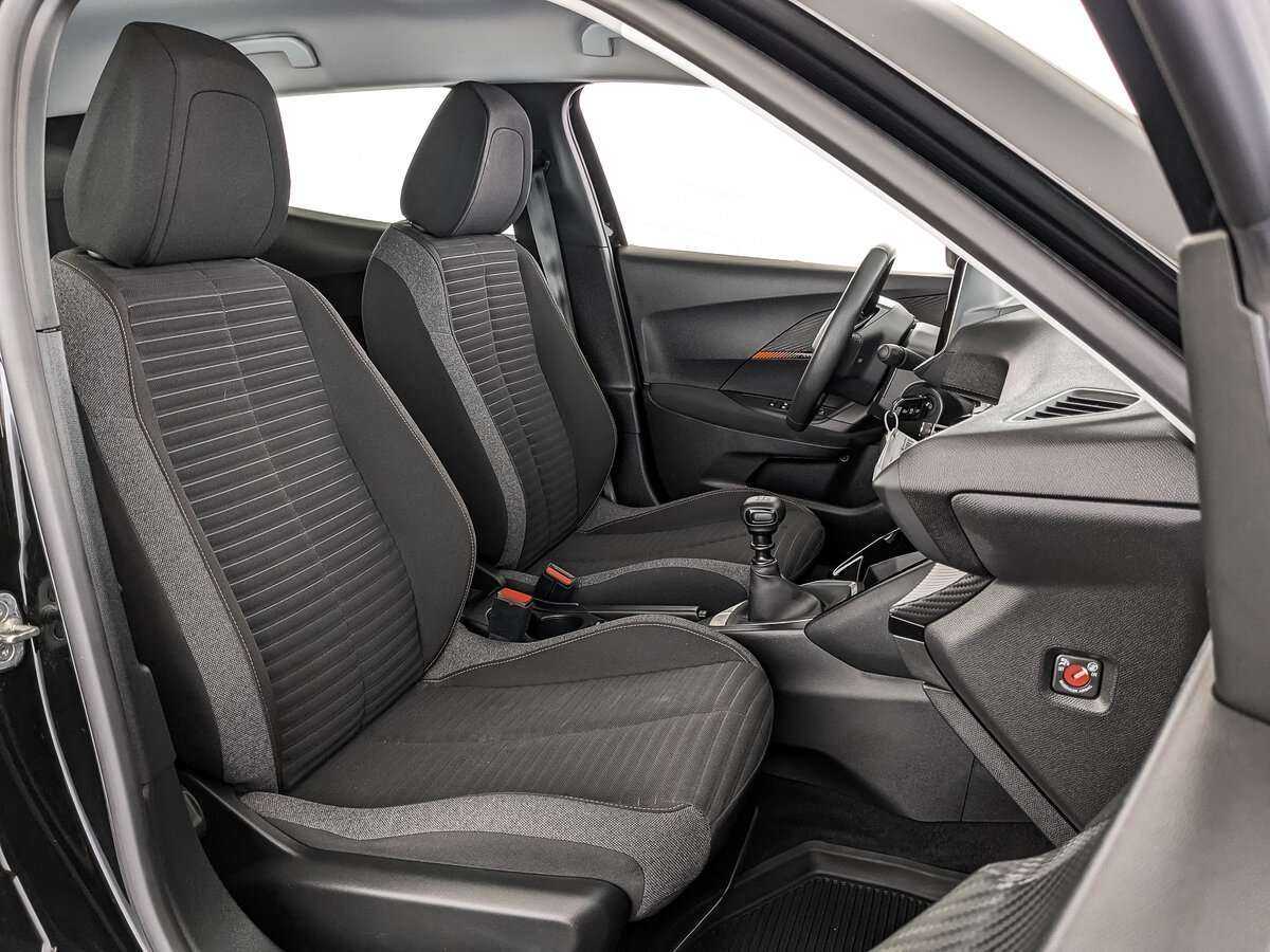 Купить Peugeot 2008, 2021, 21 780 км, фото №20