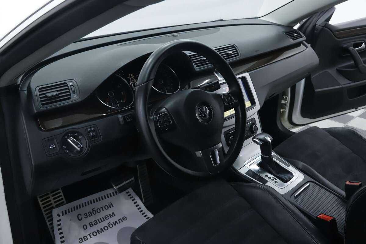 Купить Volkswagen Passat CC, 2012, 131 000 км, фото №8