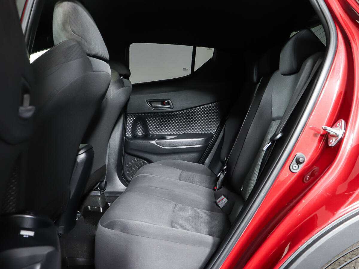Купить Toyota C-HR, 2019, 67 110 км, фото №10
