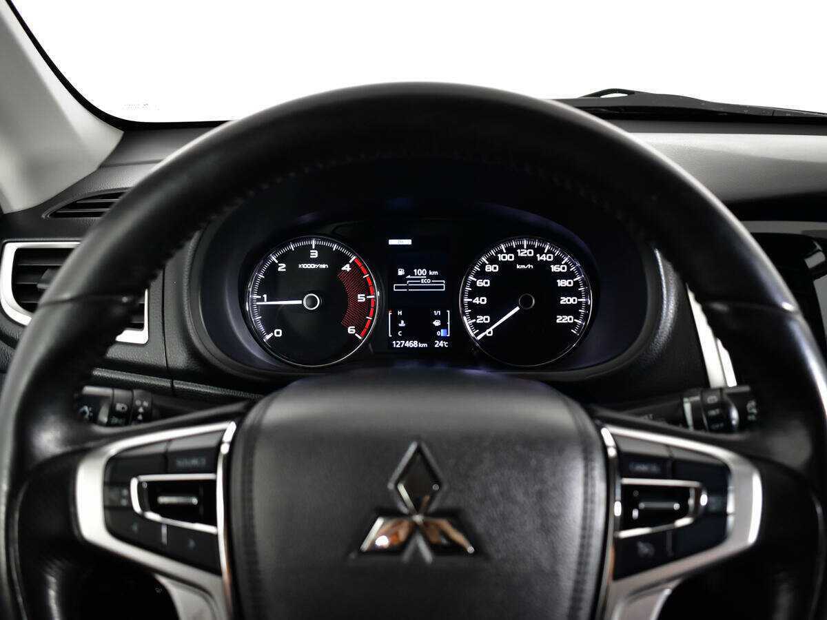 Купить Mitsubishi Pajero Sport, 2017, 127 467 км, фото №11