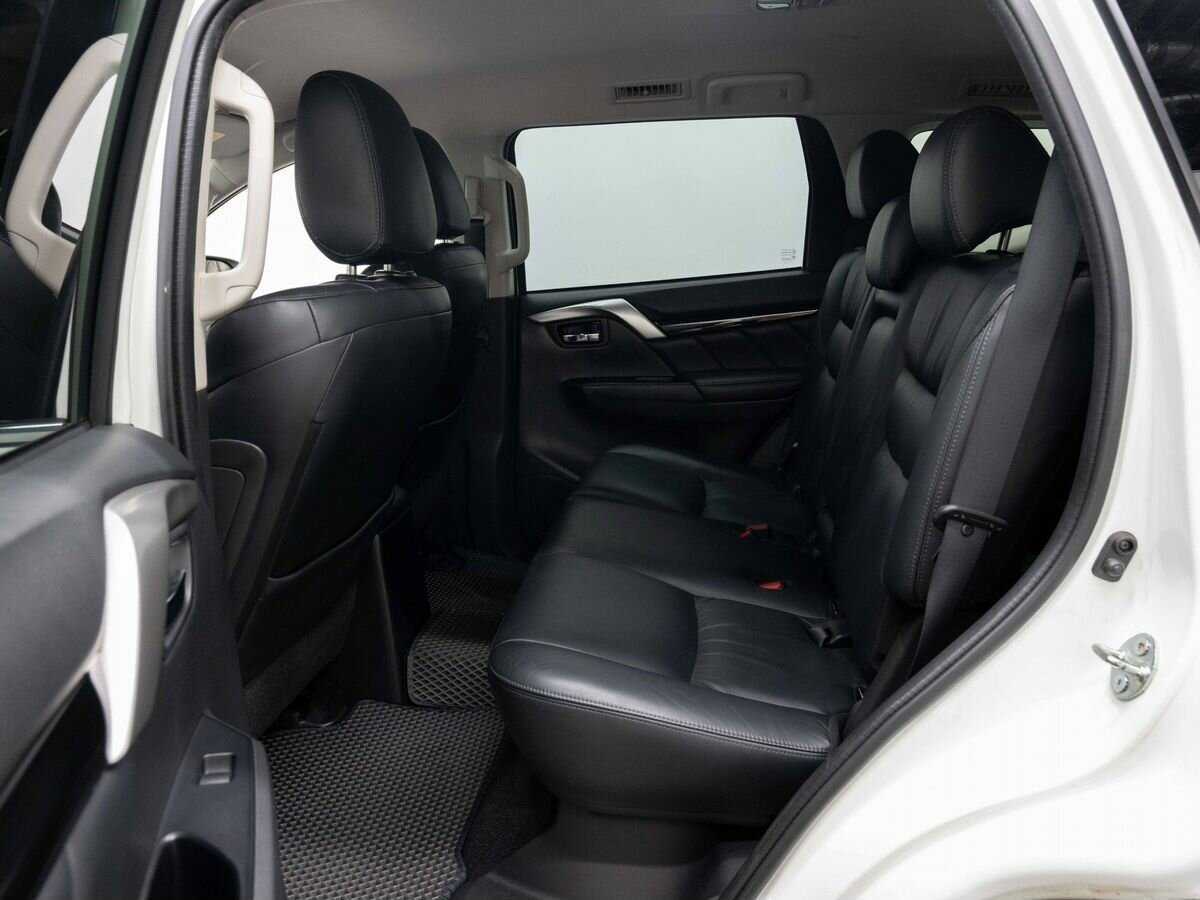 Купить Mitsubishi Pajero Sport, 2017, 105 000 км, фото №9