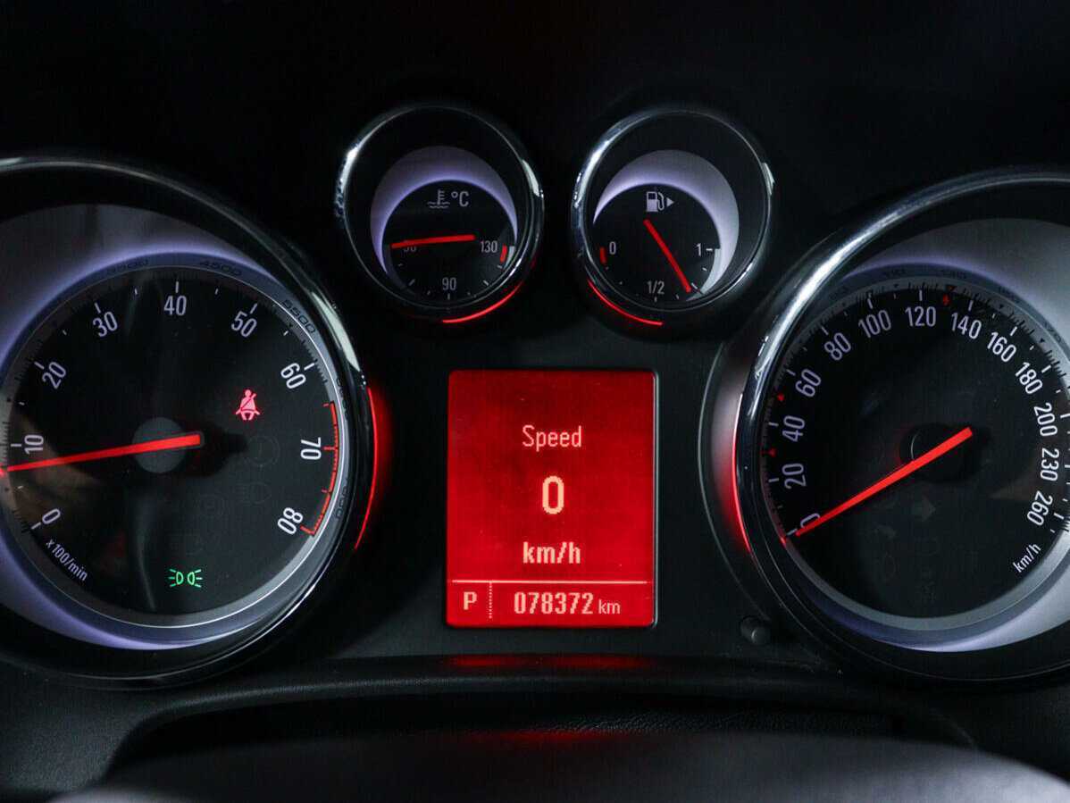 Купить Opel Astra, 2014, 80 000 км, фото №11