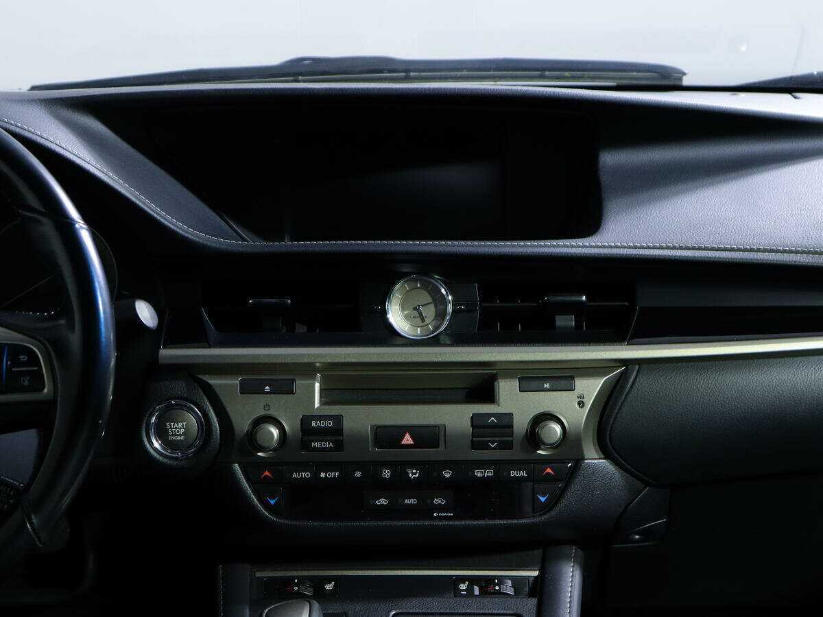 Купить Lexus ES 200, 2016, 123 000 км, фото №13