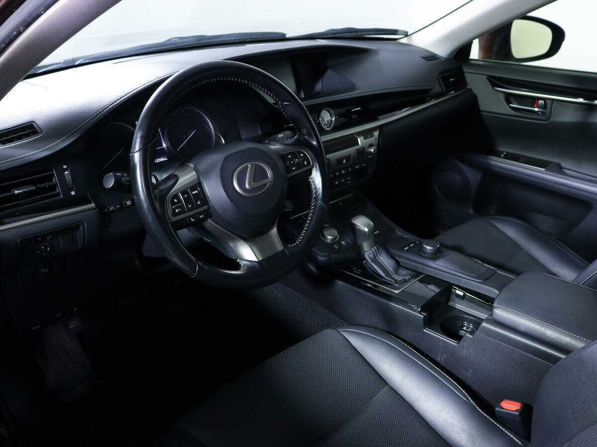 Купить Lexus ES 200, 2016, 123 000 км, фото №14
