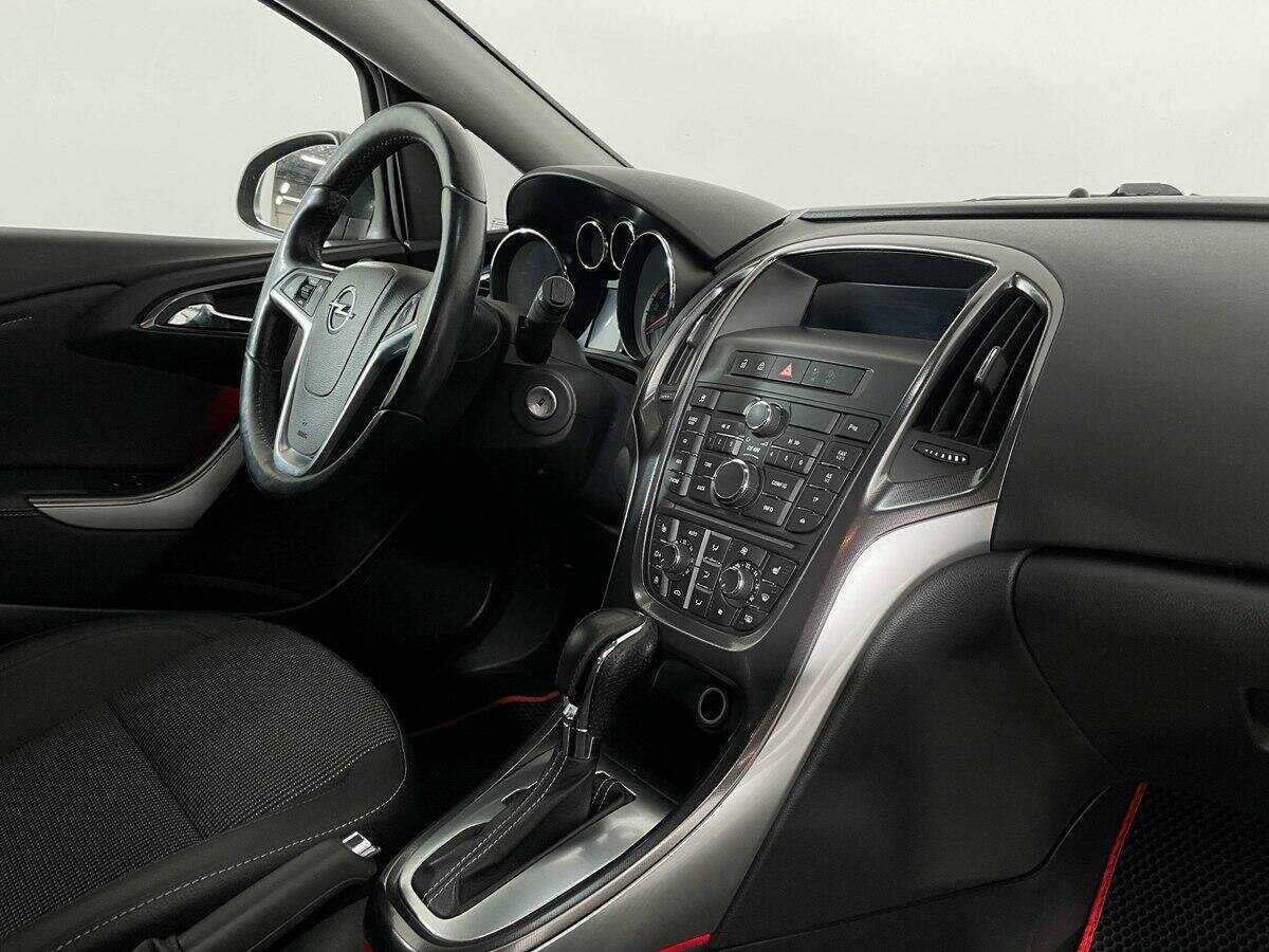 Купить Opel Astra, 2012, 186 500 км, фото №9