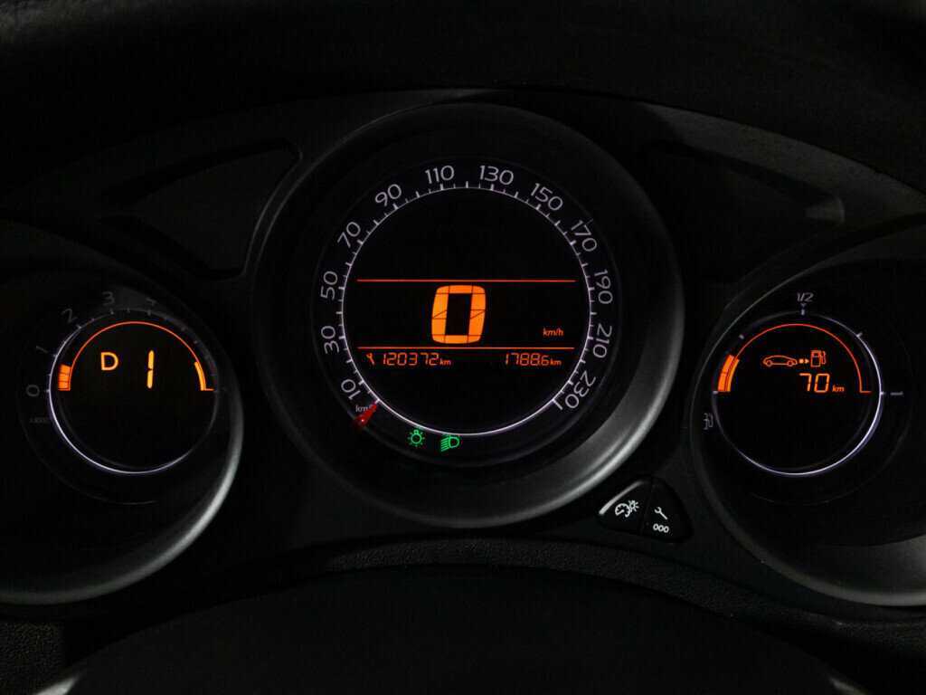 Купить Citroen C4, 2012, 120 370 км, фото №12