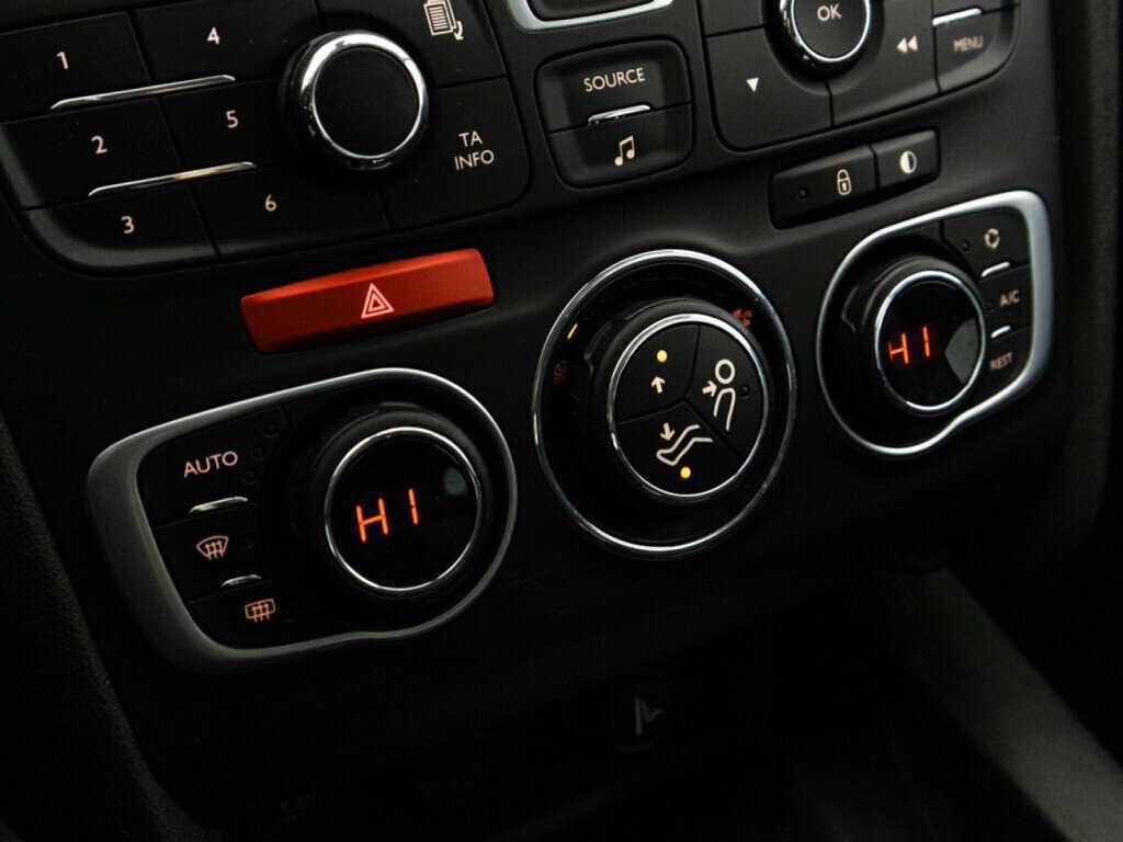 Купить Citroen C4, 2012, 120 370 км, фото №15