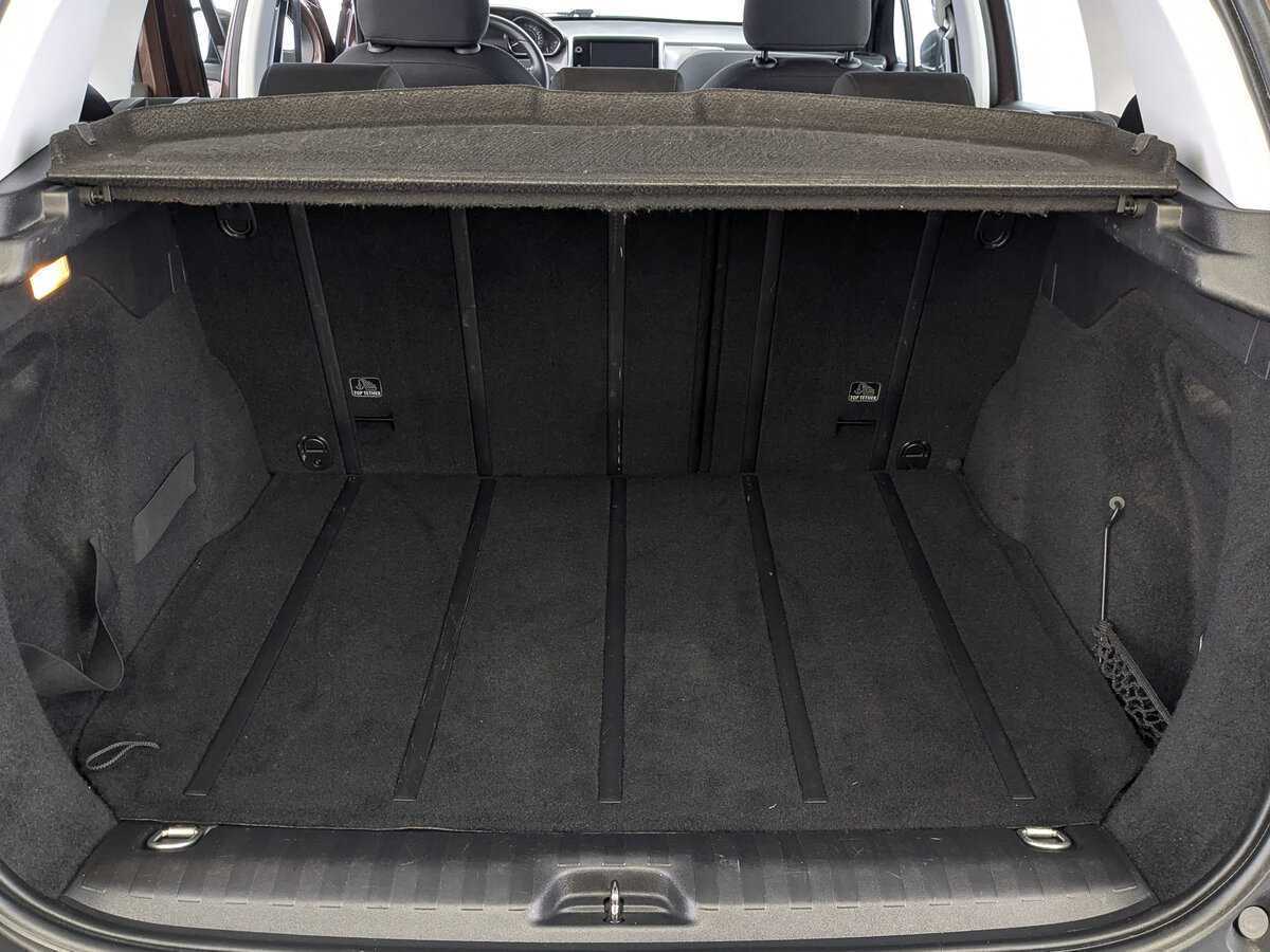 Купить Peugeot 2008, 2014, 113 475 км, фото №10