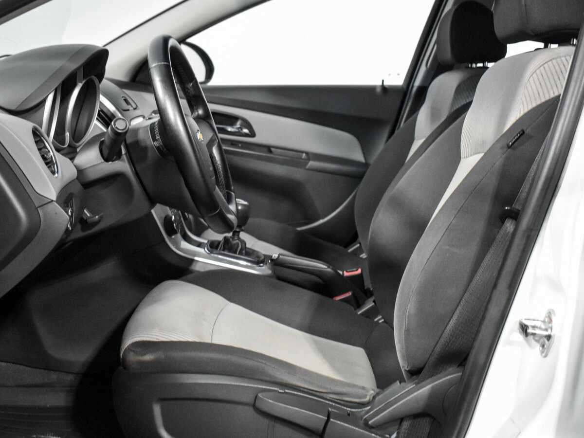 Купить Chevrolet Cruze, 2014, 178 225 км, фото №10