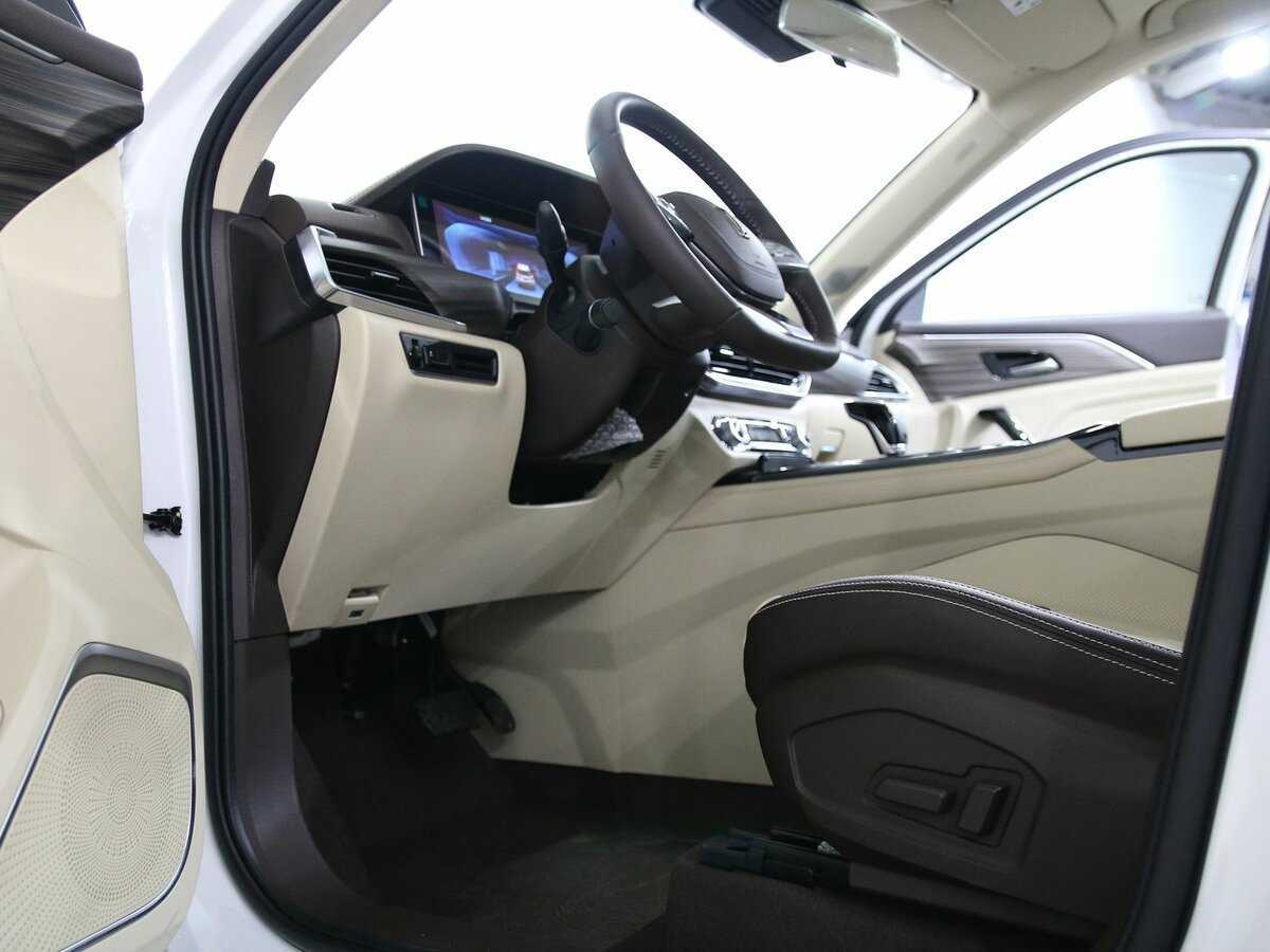 Купить FAW Bestune T77, 2023, 104 км, фото №6