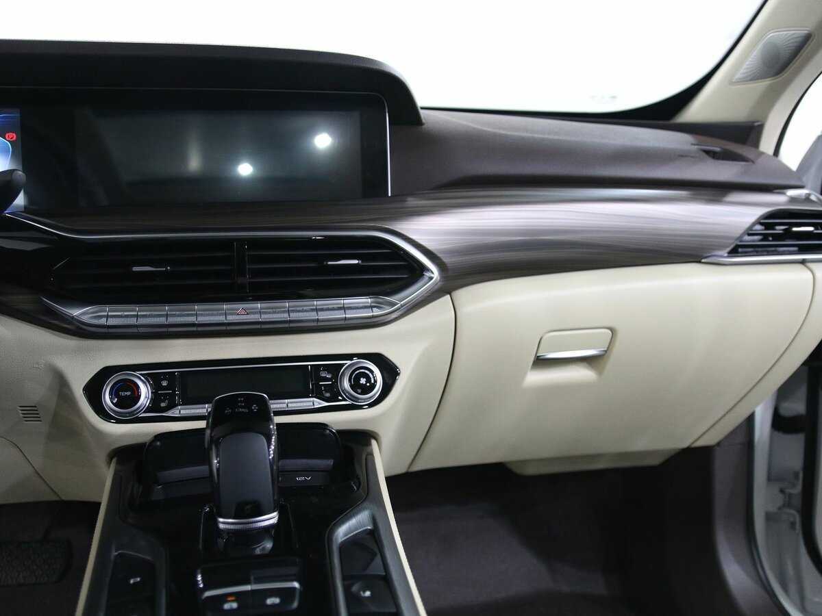 Купить FAW Bestune T77, 2023, 104 км, фото №8