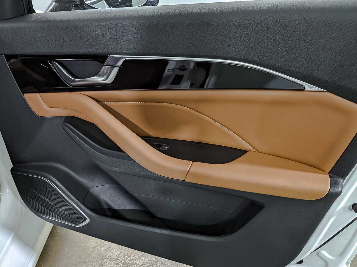 Купить FAW Bestune B70, 2023, 33 273 км, фото №23