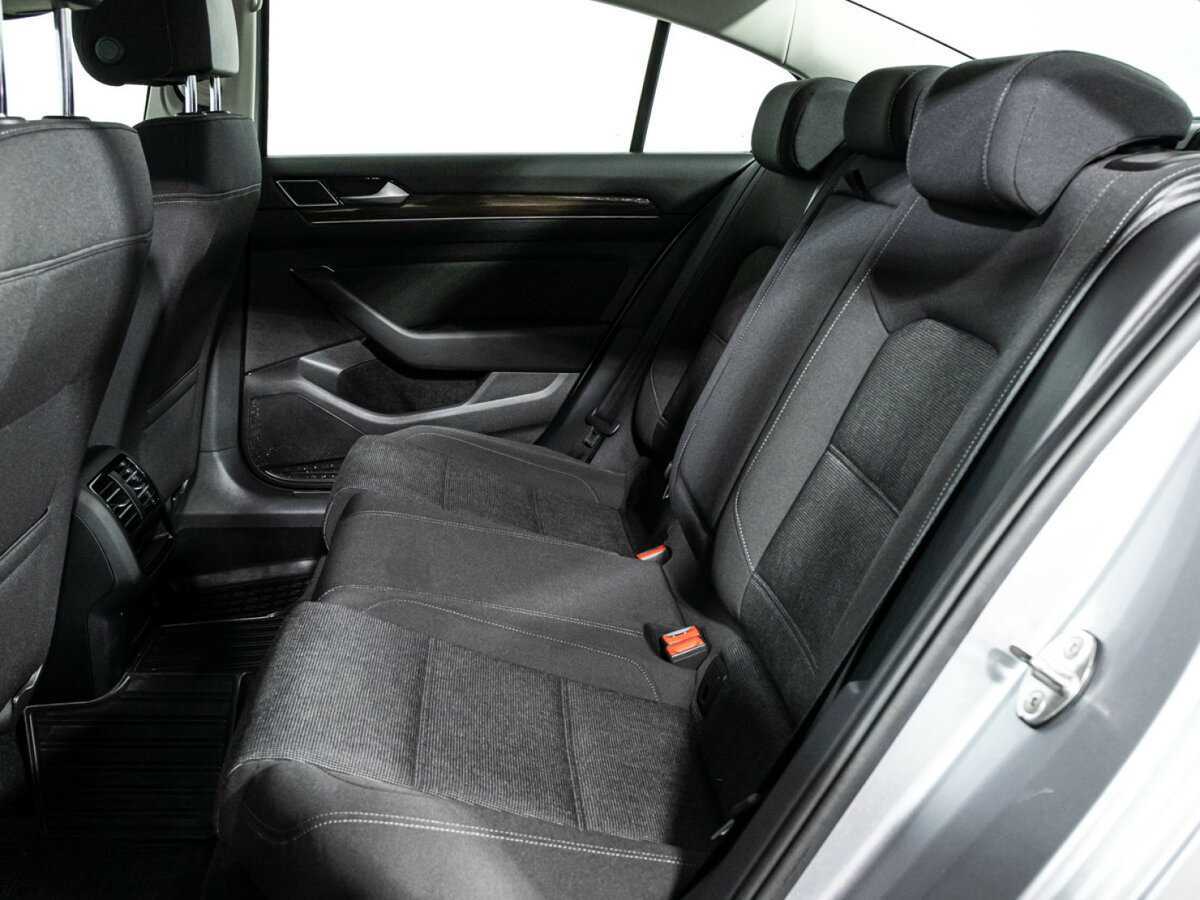 Купить Volkswagen Passat, 2017, 41 448 км, фото №10