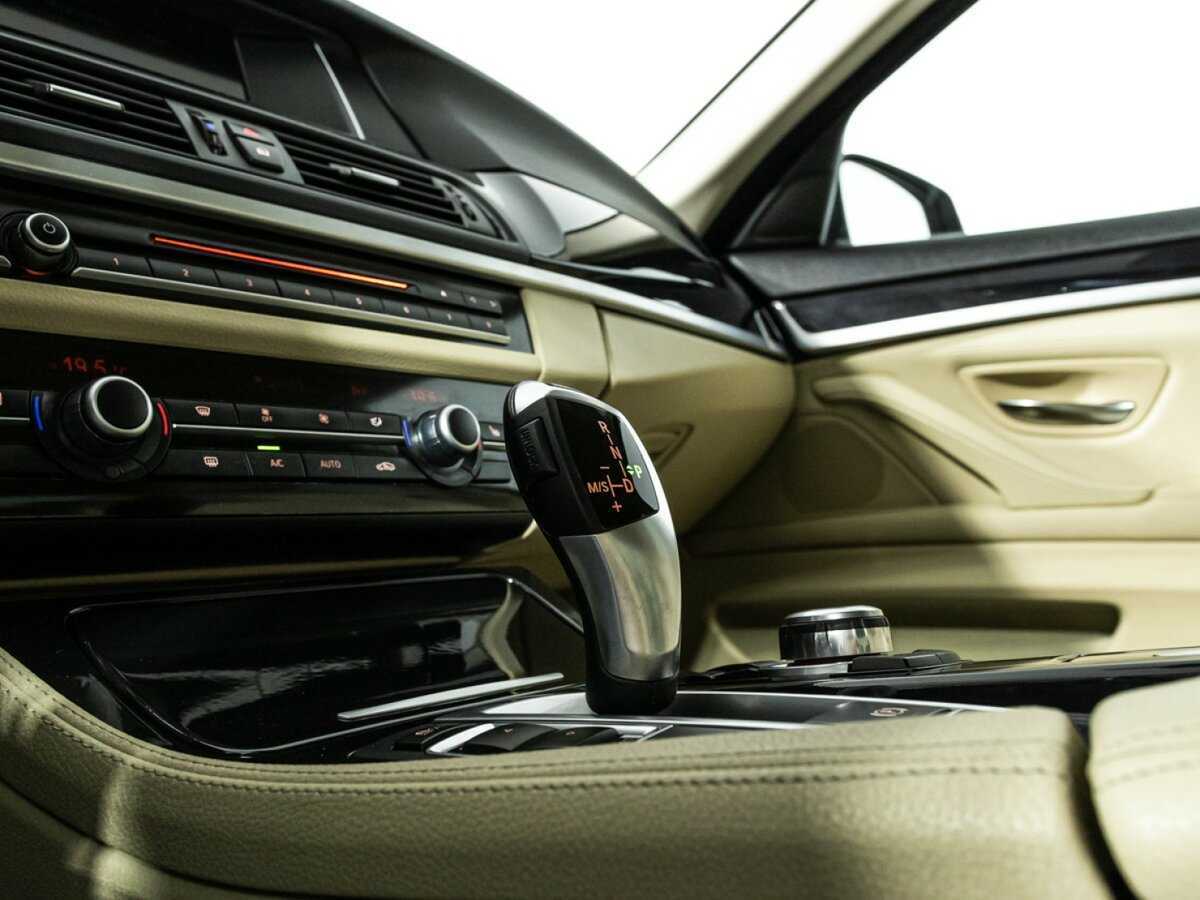 Купить BMW 5 серии 520i, 2014, 132 433 км, фото №21