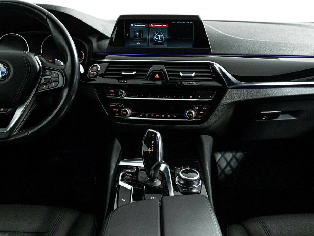 Купить BMW 5 серии 520i, 2017, 122 200 км, фото №14