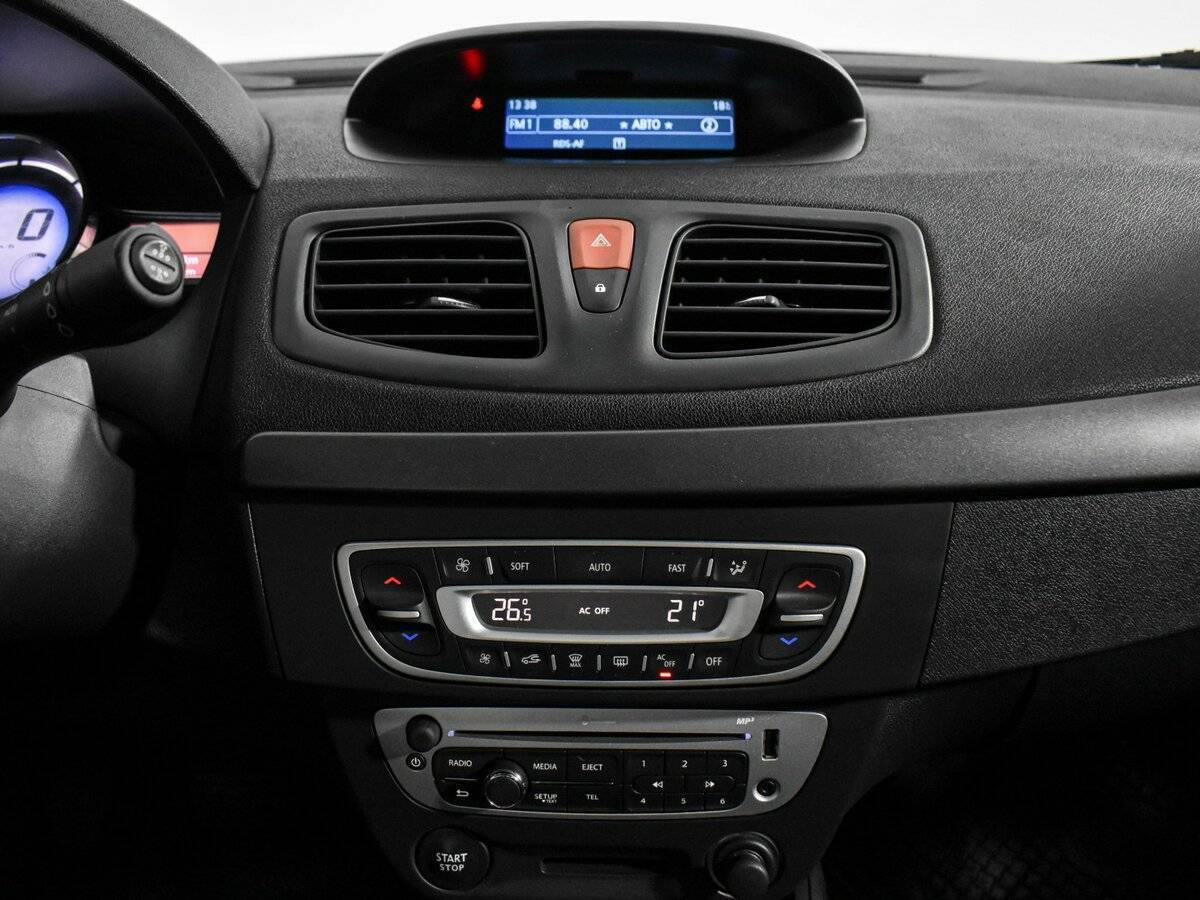 Купить Renault Fluence, 2013, 108 339 км, фото №16