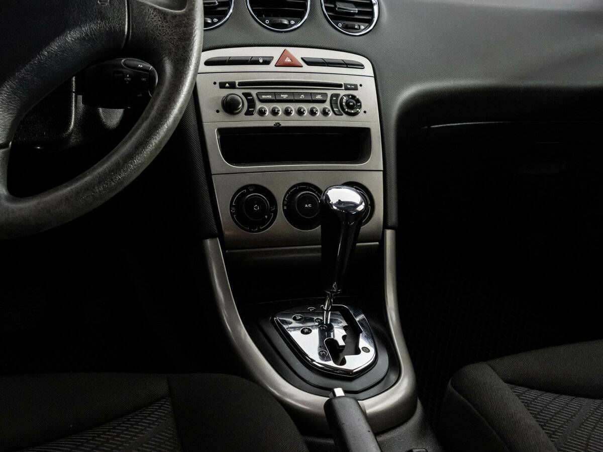 Купить Peugeot 308, 2012, 131 351 км, фото №10