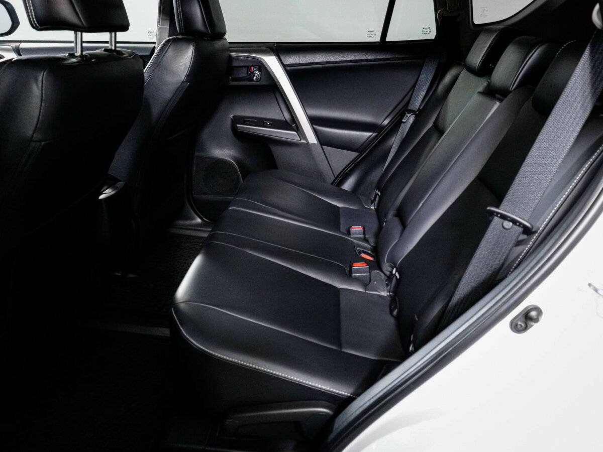 Купить Toyota RAV4, 2018, 113 600 км, фото №10