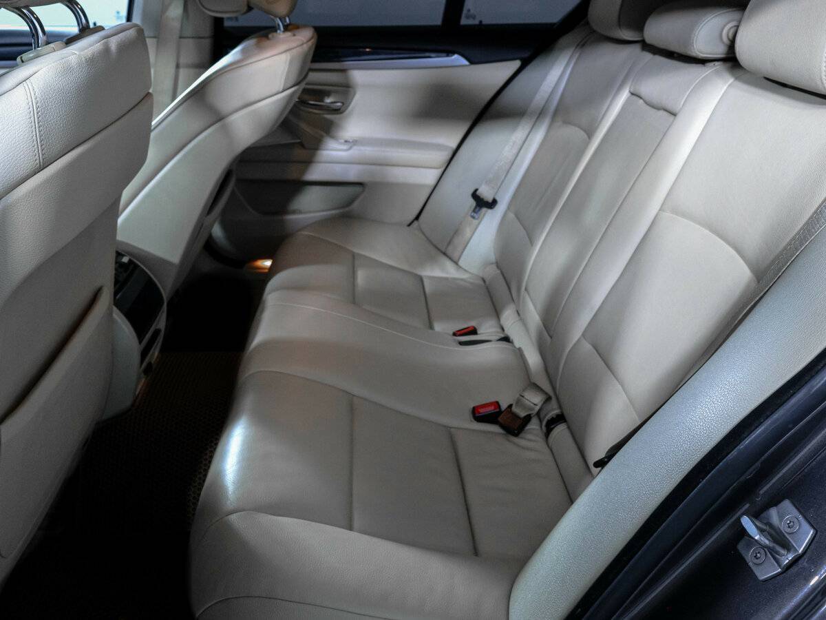 Купить BMW 5 серии 528i, 2012, 266 386 км, фото №10