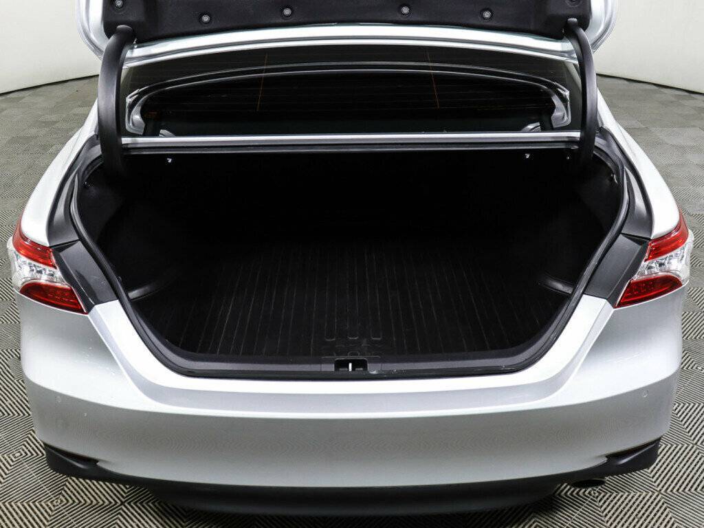 Купить Toyota Camry, 2018, 100 348 км, фото №9