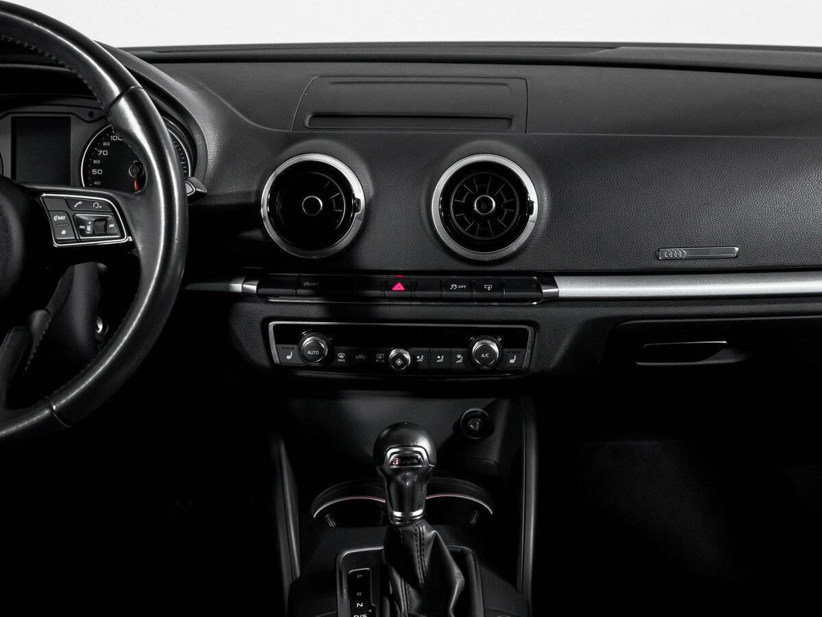 Купить Audi A3, 2017, 55 913 км, фото №13