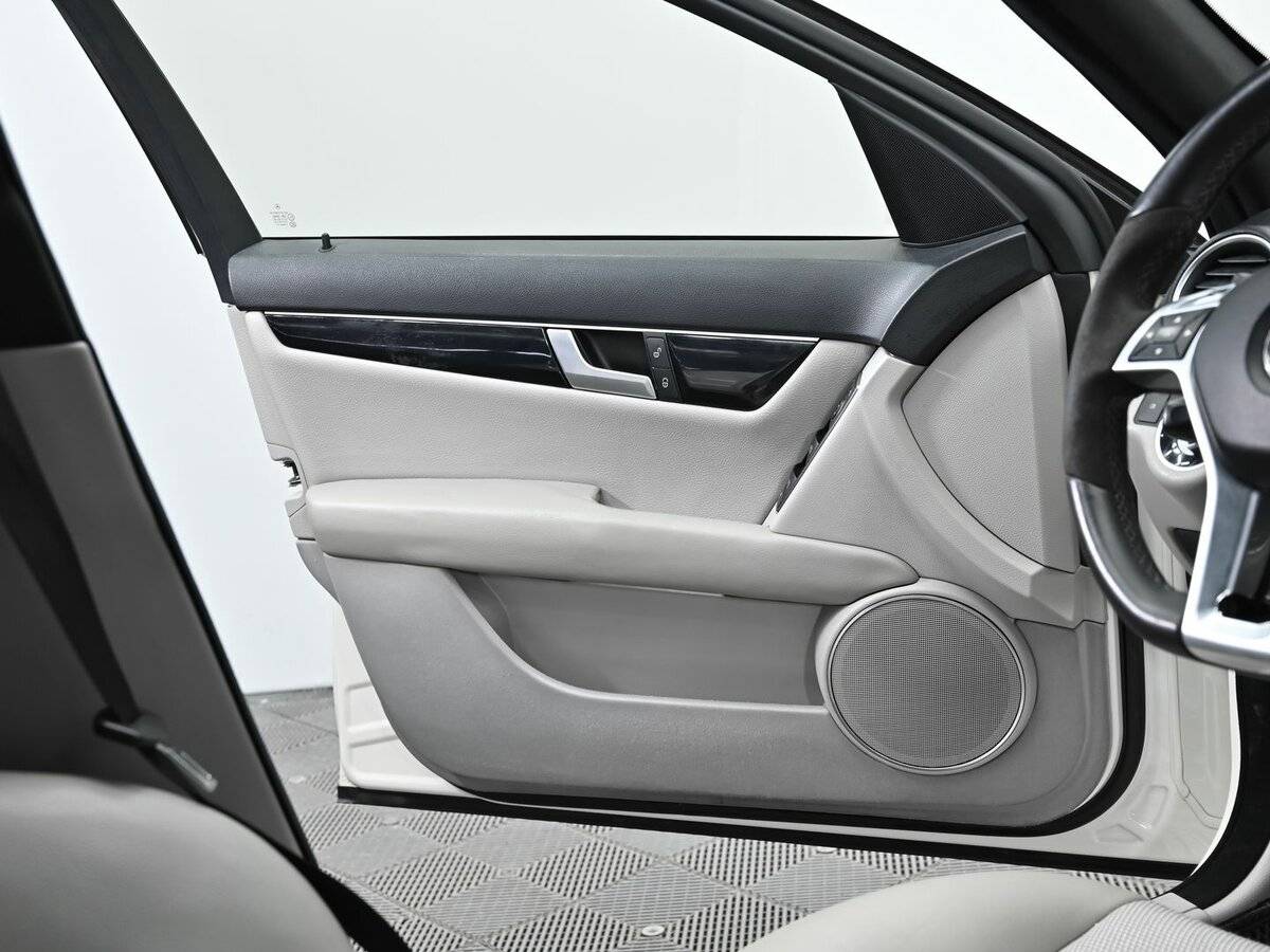 Купить Mercedes-Benz C-Класс 180 BlueEFFICIENCY, 2012, 179 000 км, фото №6