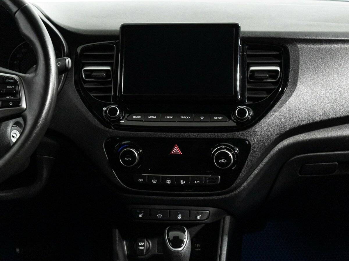 Купить Hyundai Solaris, 2020, 76 169 км, фото №14