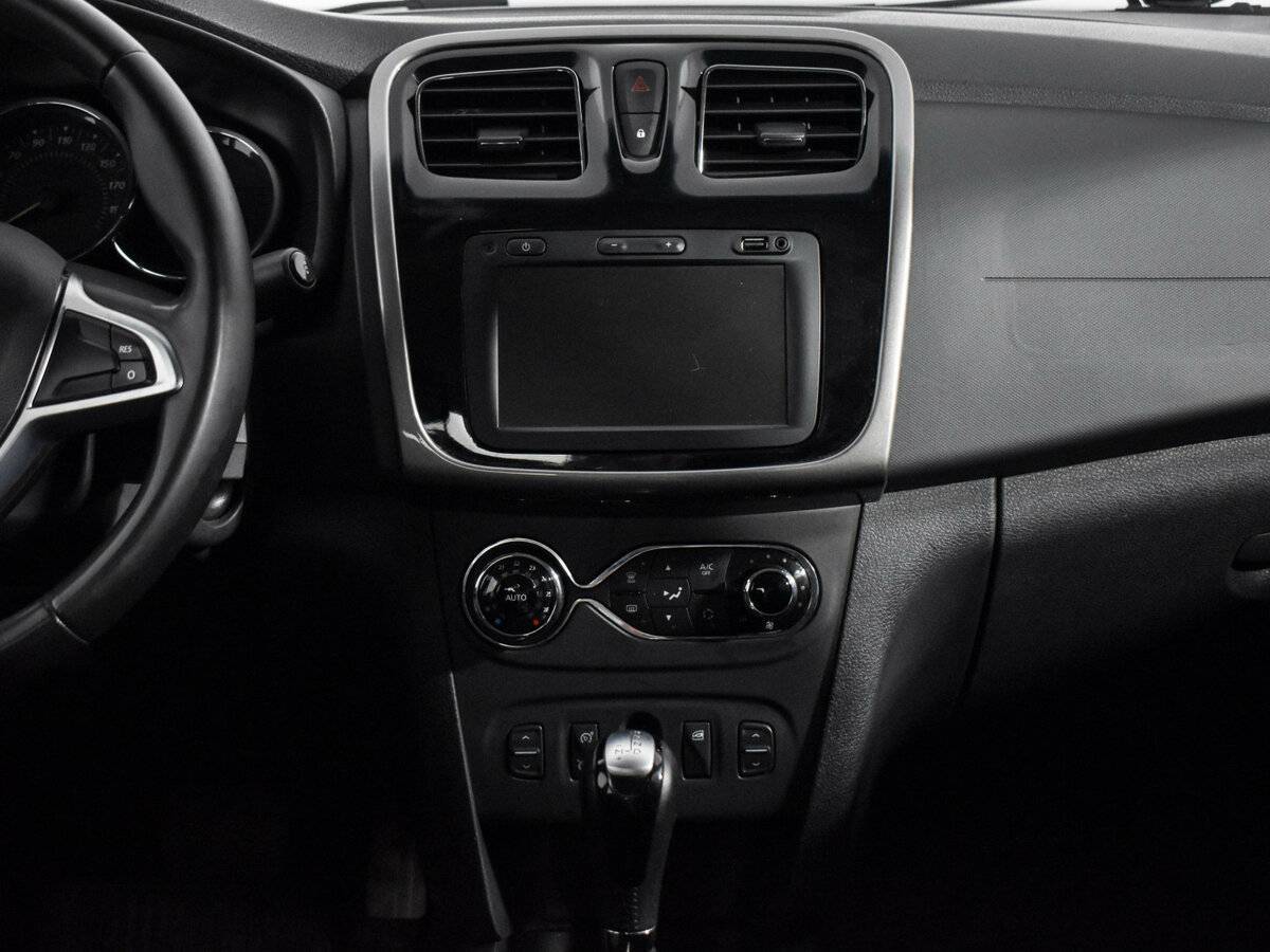 Купить Renault Logan Stepway, 2019, 188 858 км, фото №13