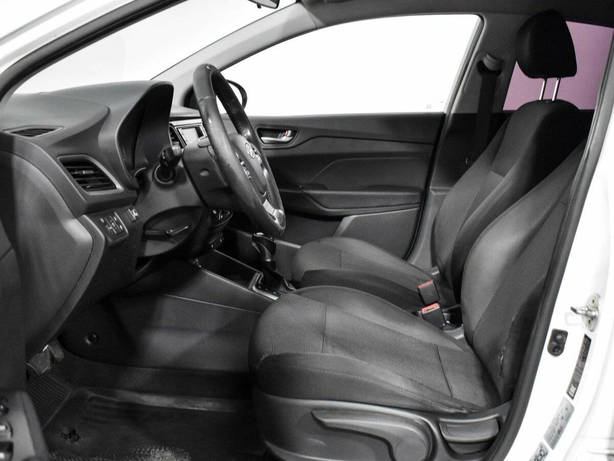 Купить Hyundai Solaris, 2017, 362 166 км, фото №8