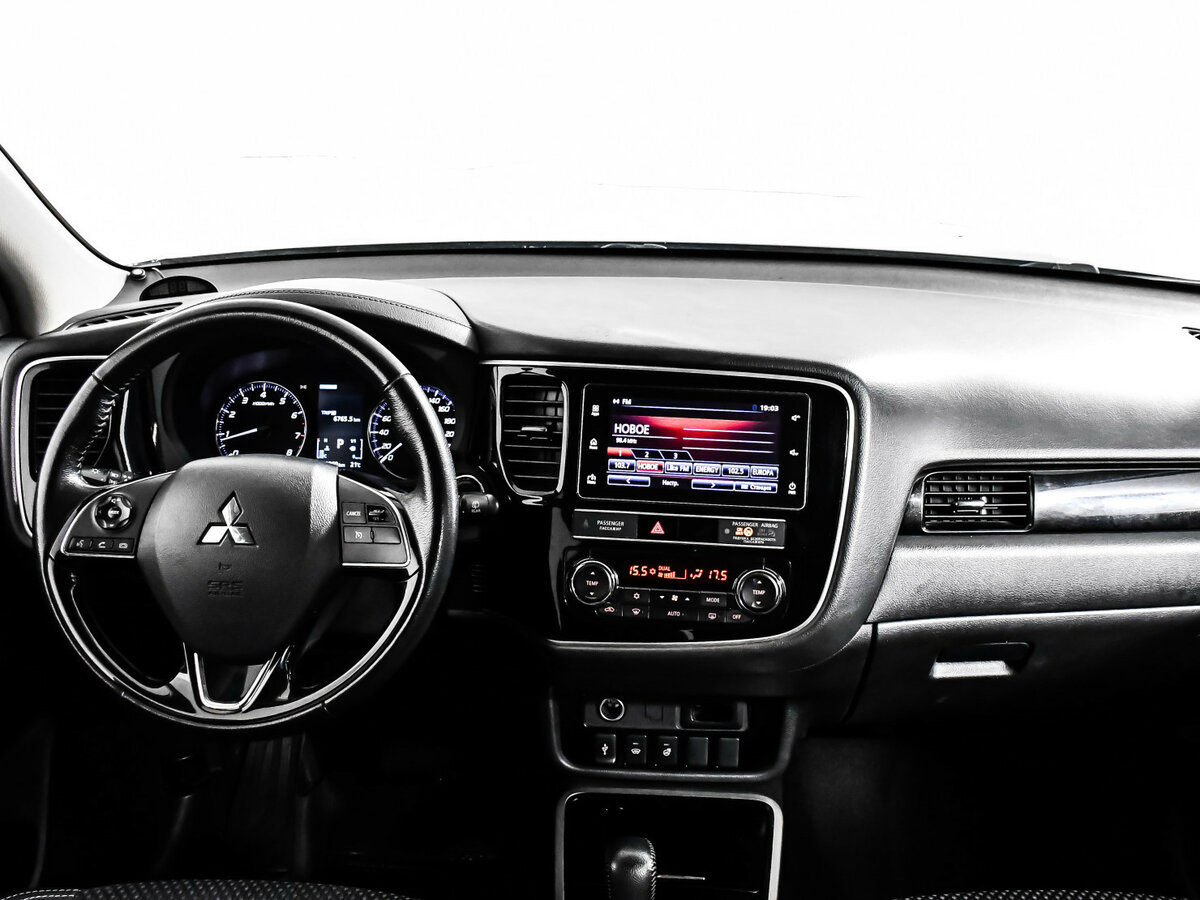 Купить Mitsubishi Outlander III Рестайлинг 3, 2018, 139 359 км, фото №9