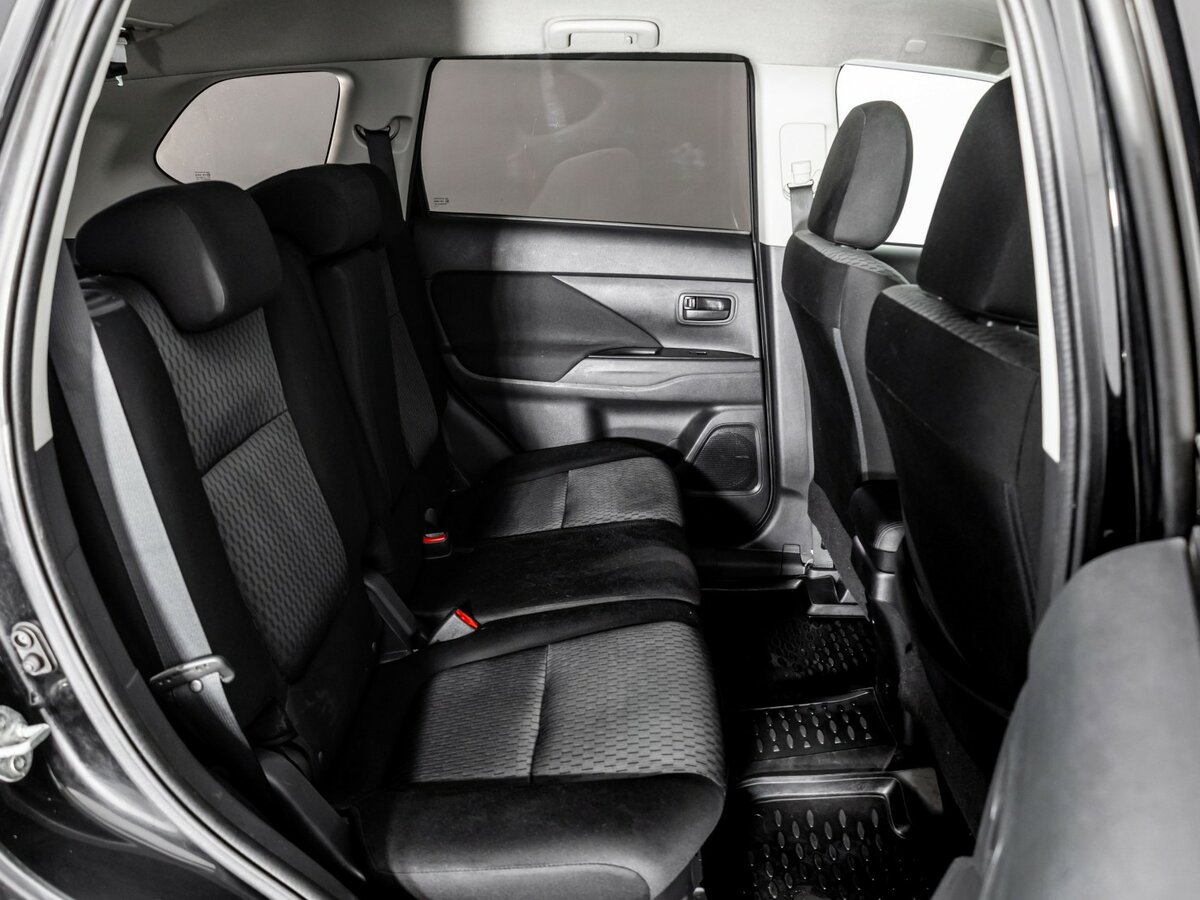 Купить Mitsubishi Outlander III Рестайлинг, 2014, 249 895 км, фото №13