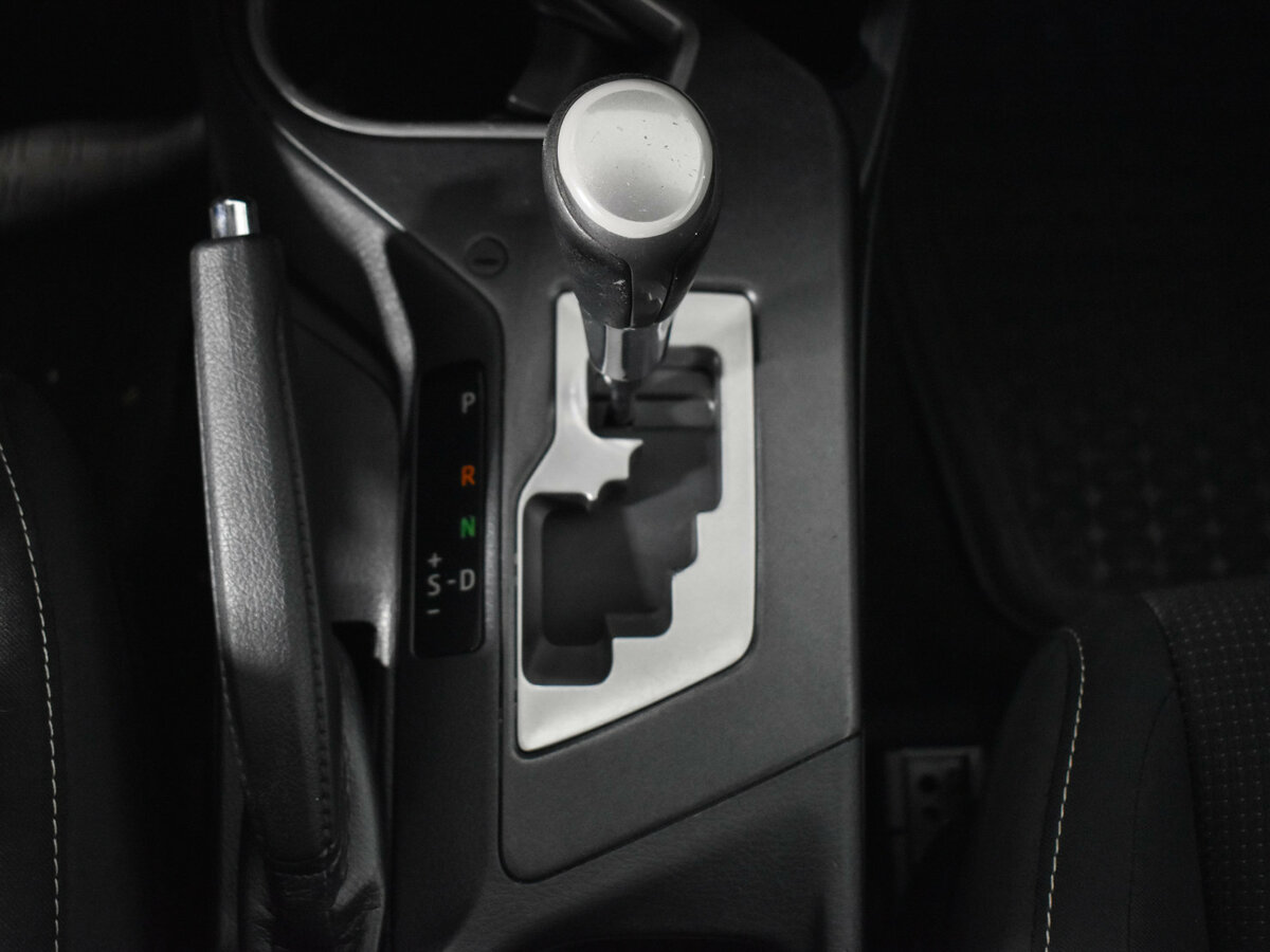 Купить Toyota RAV4 IV (XA40) Рестайлинг, 2018, 180 000 км, фото №10