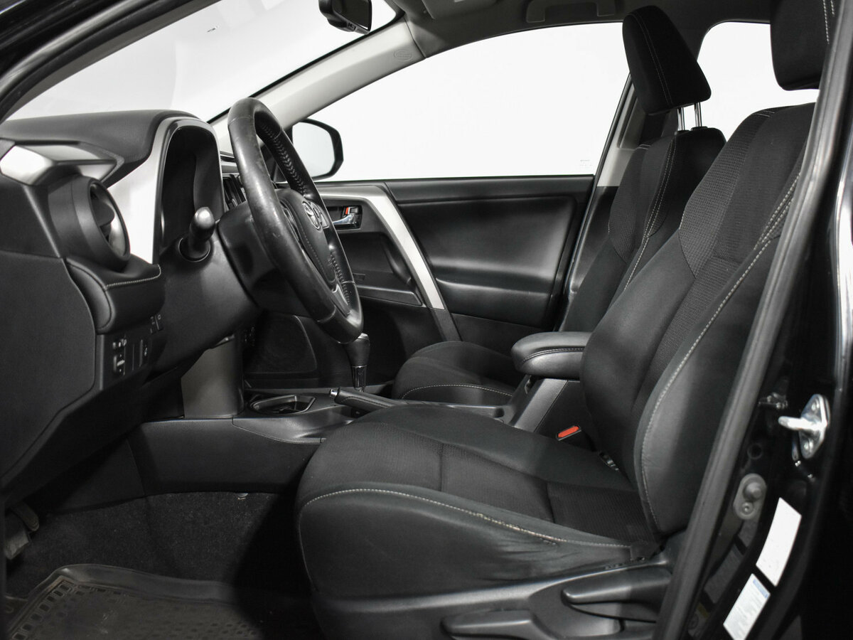 Купить Toyota RAV4 IV (XA40) Рестайлинг, 2018, 180 000 км, фото №11